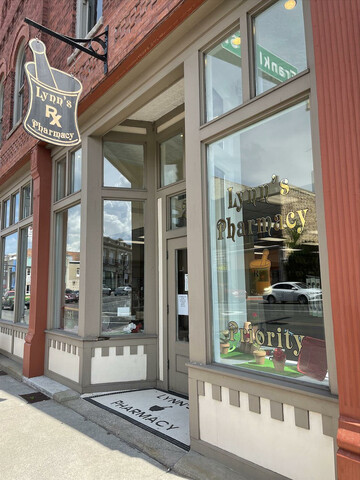 Lynn's Pharmacy
